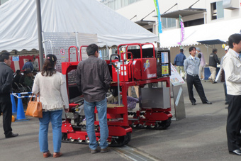 Exhibitions of Machines Used in the Tea Industry